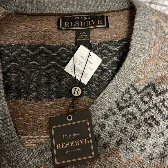 JOS. A. Bank Reserve men’s V-neck sweater size XXL - Picture 6 of 6